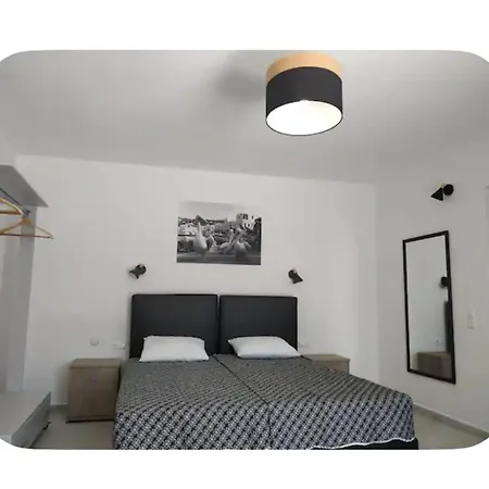 Apartment Nikolas House Close To Town