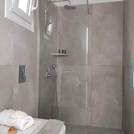 Apartment Nikolas House Close To Town