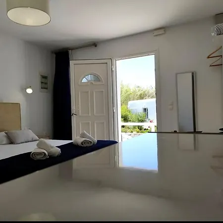 Nikolas House Close To Town Apartment