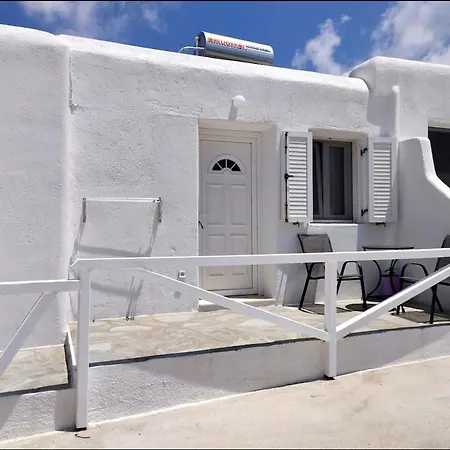 Nikolas House Close To Town דירה *